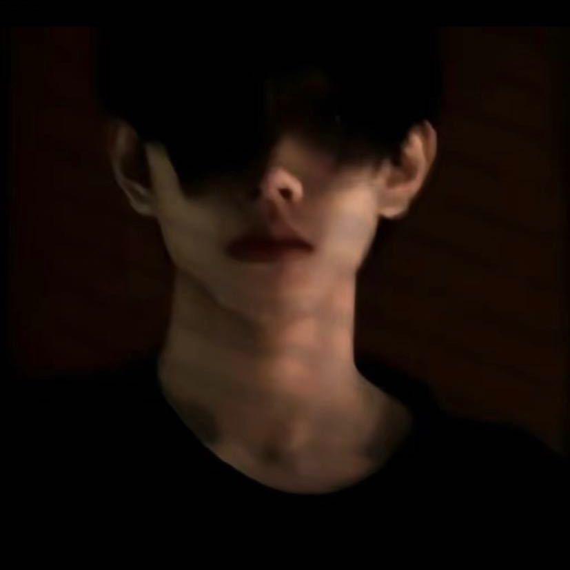 两边剪短中间打薄