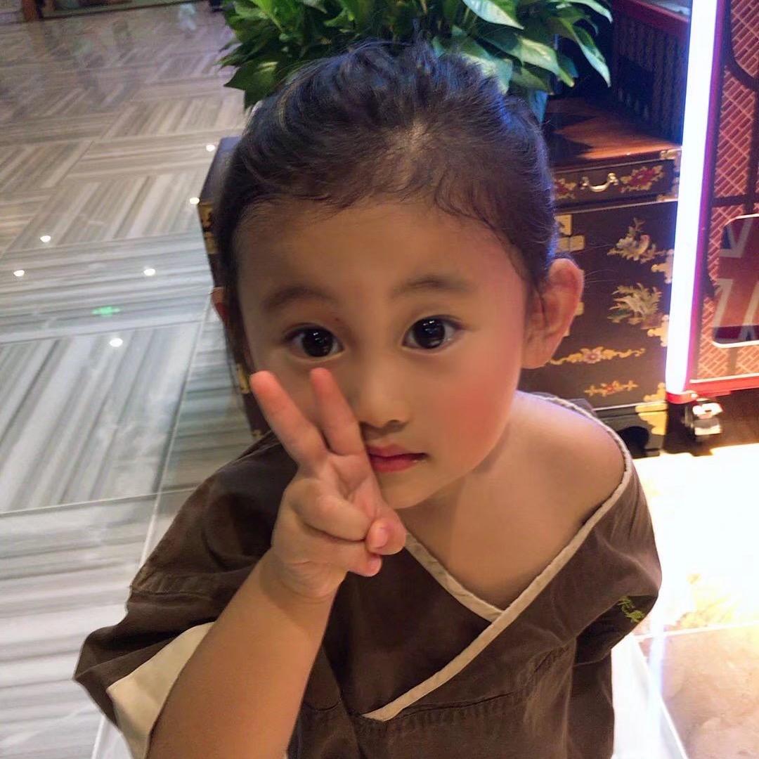 努力的王瘦瘦