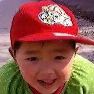 尹朋玉颜
