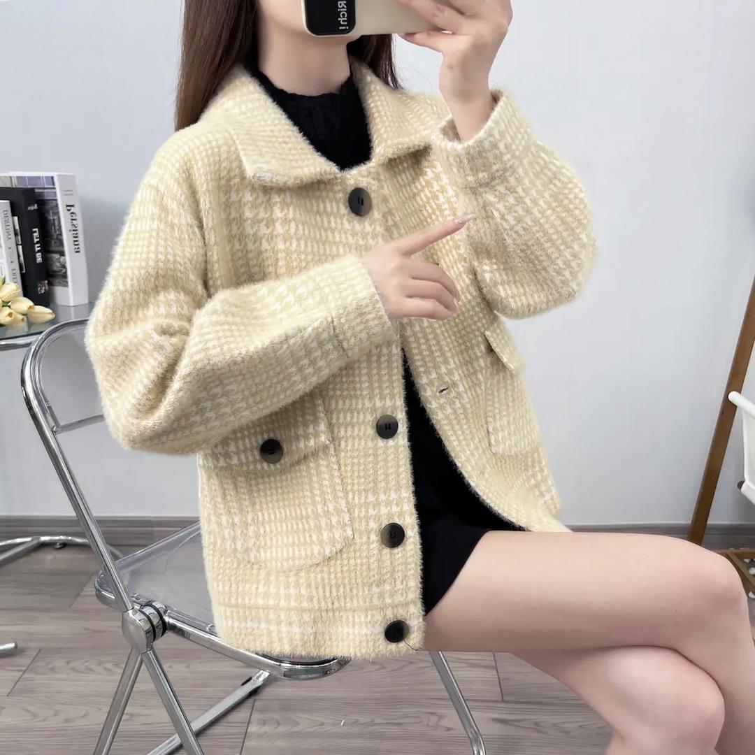 雅诗锦服饰