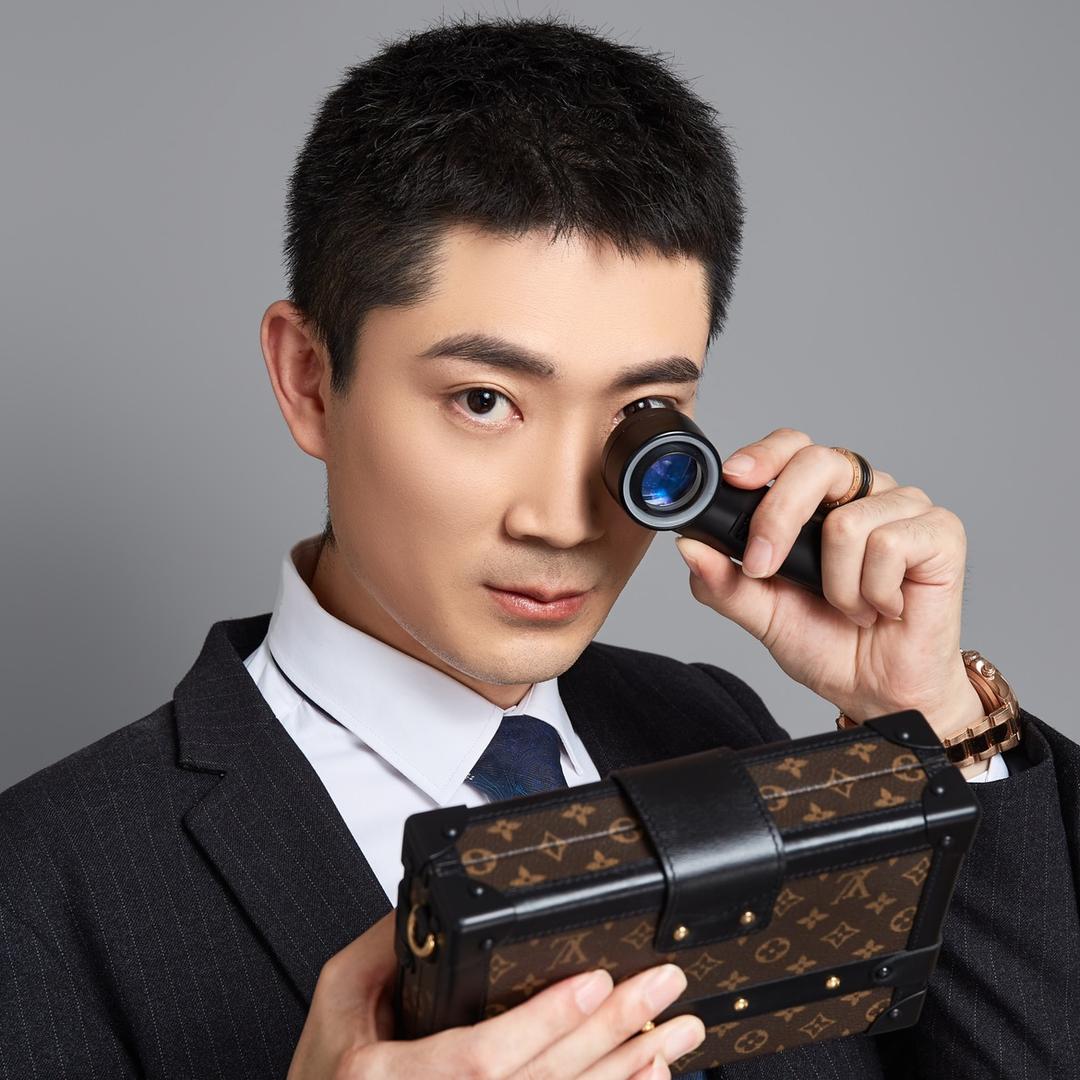 帝爵鹏哥爱收包