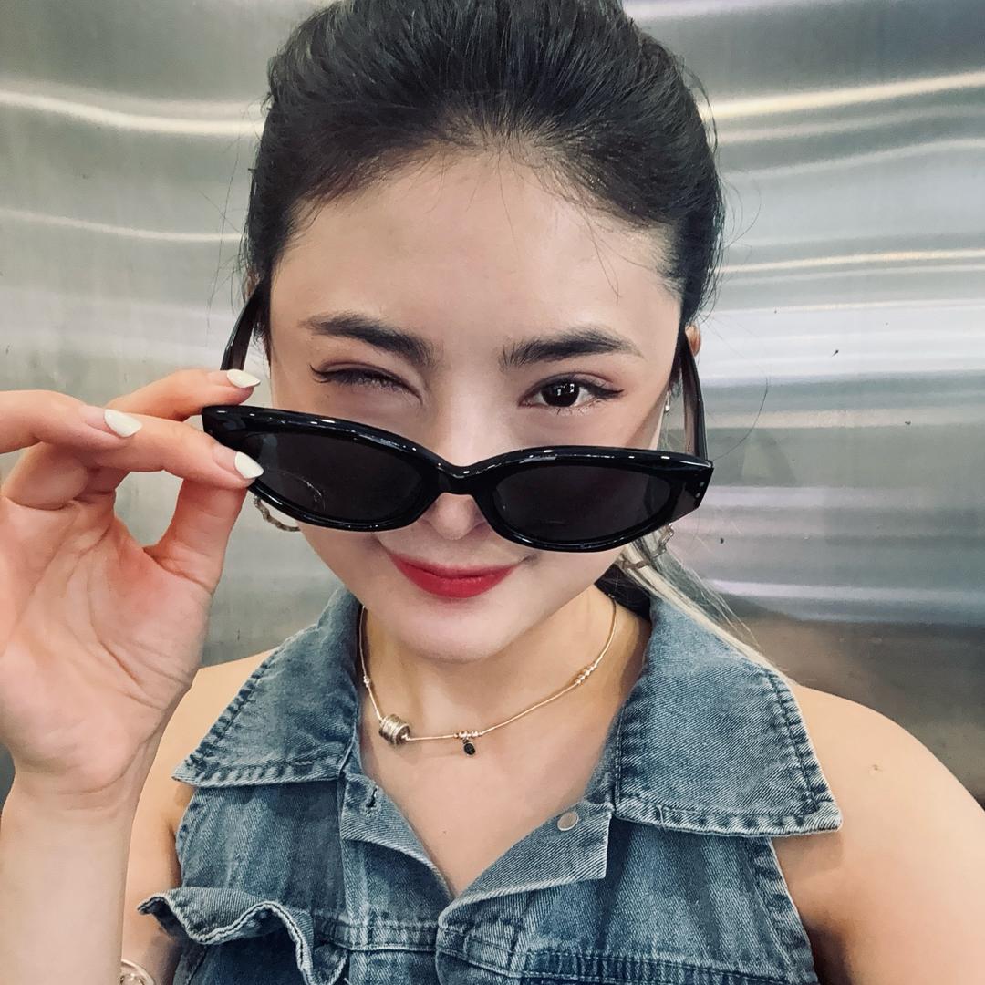 啊赵专注发型设计