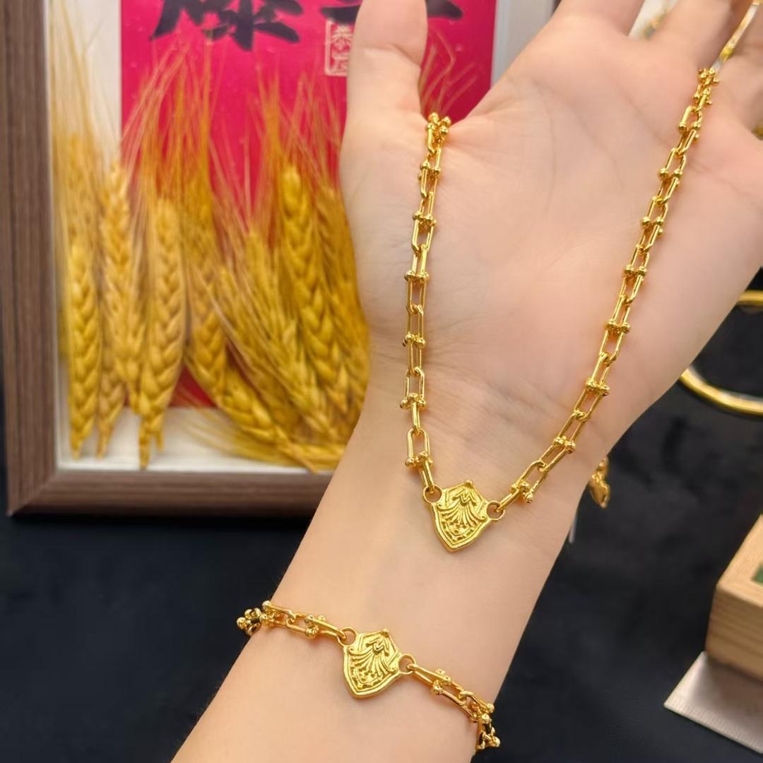 水贝金玲儿