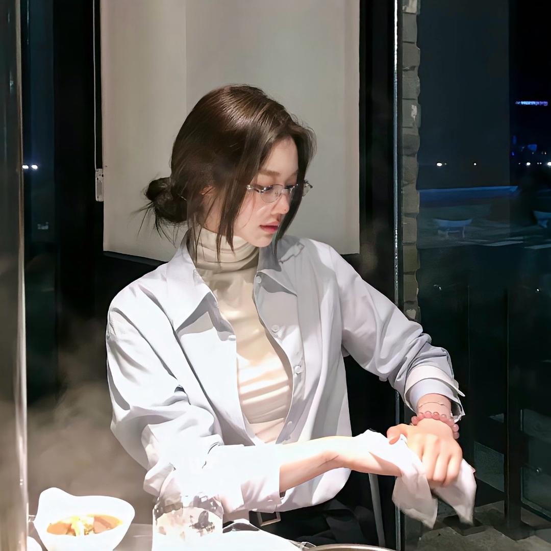 月球上的人.