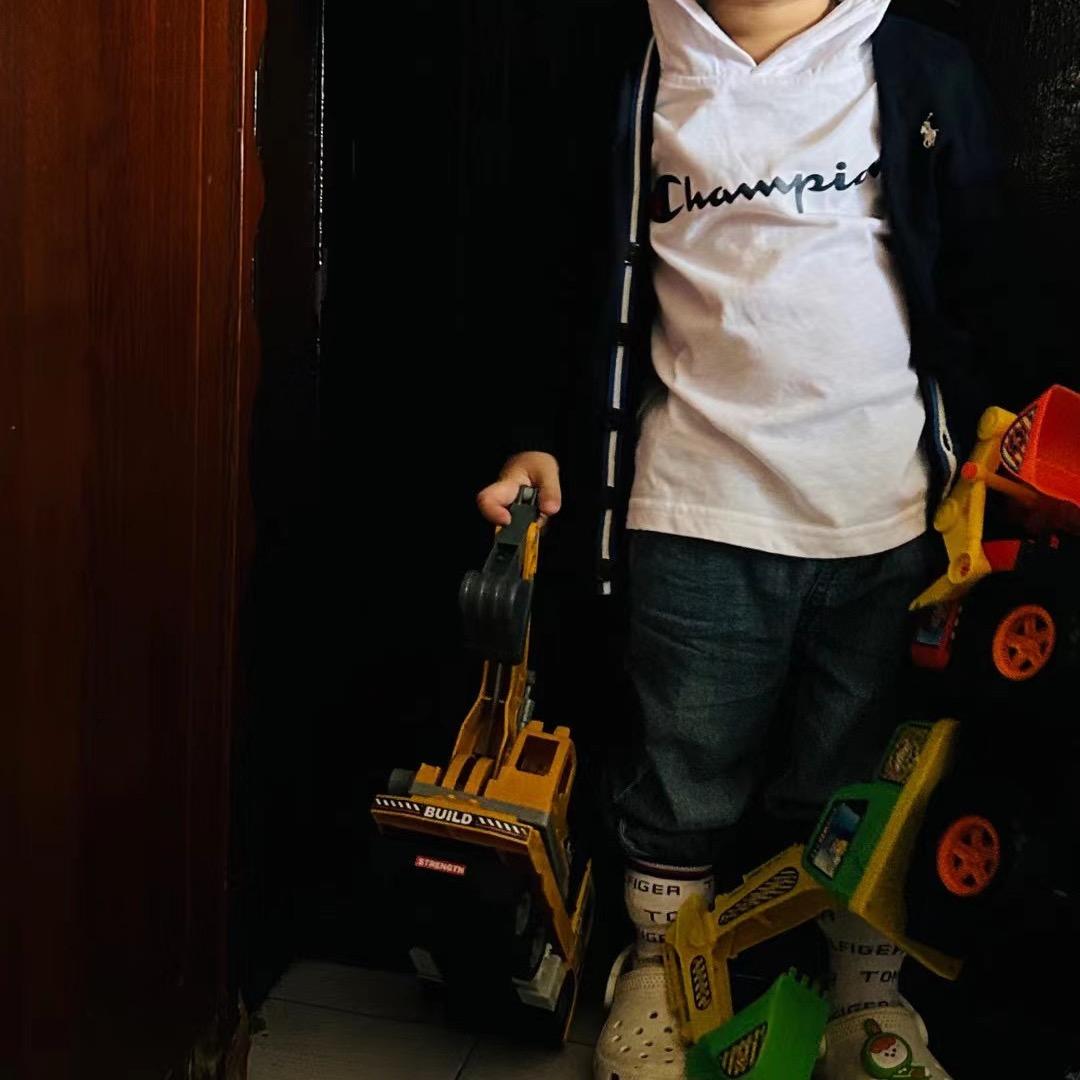 喜洋洋外贸童装店