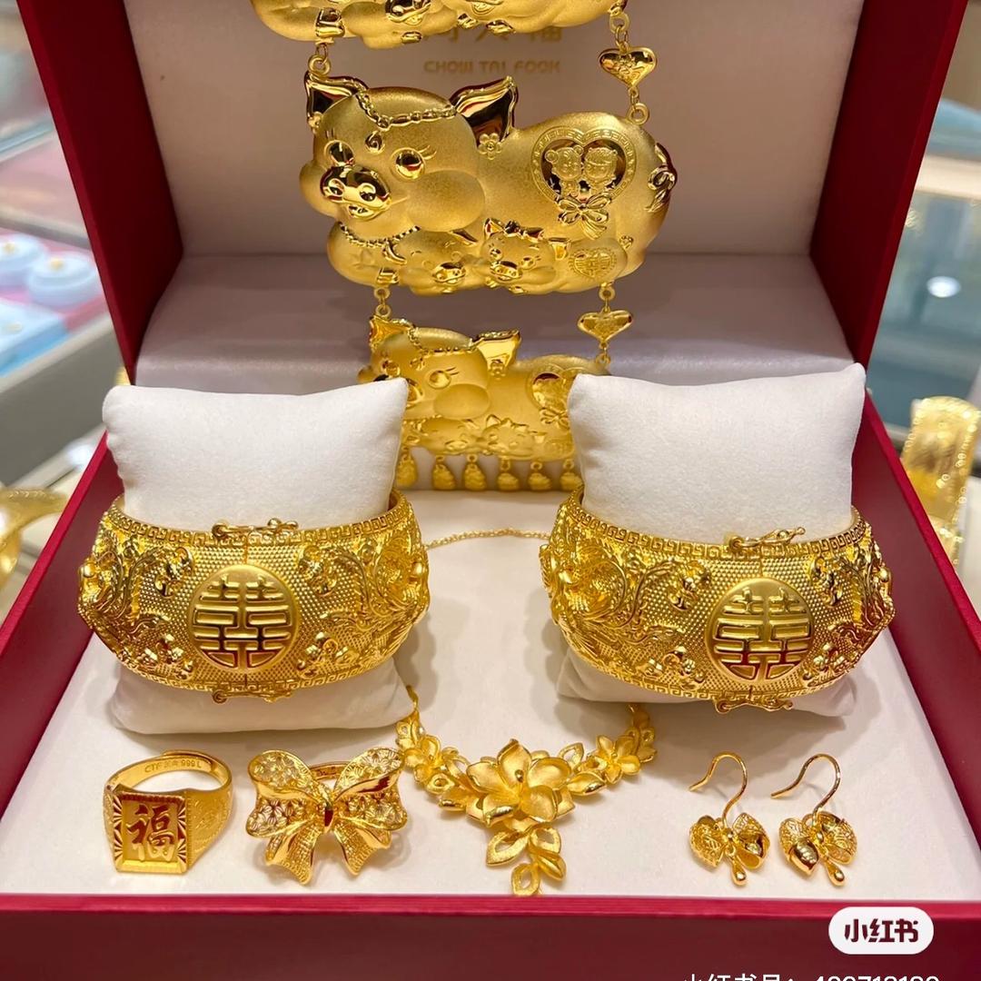 手工定制饰品（看主页）