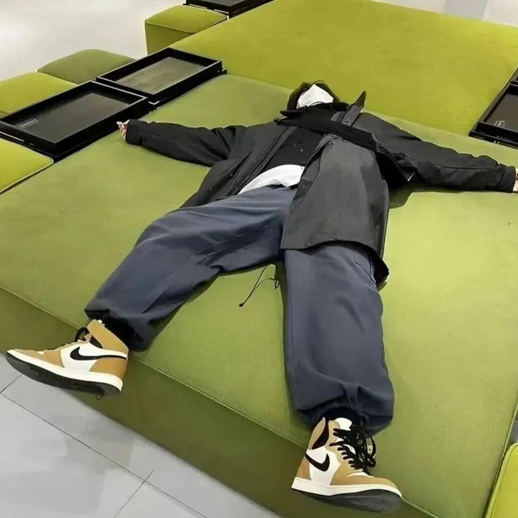 大喊快乐万岁