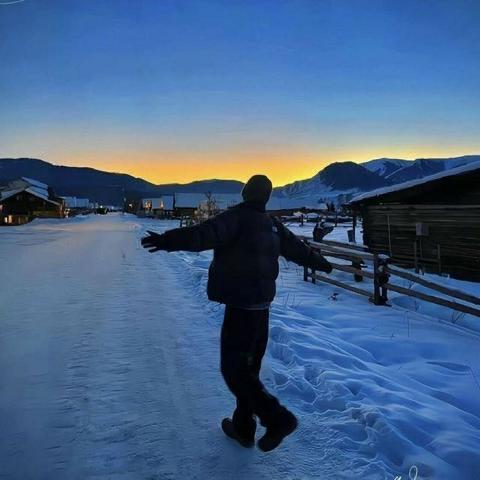 ㅤ ㅤ        ㅤ ㅤ