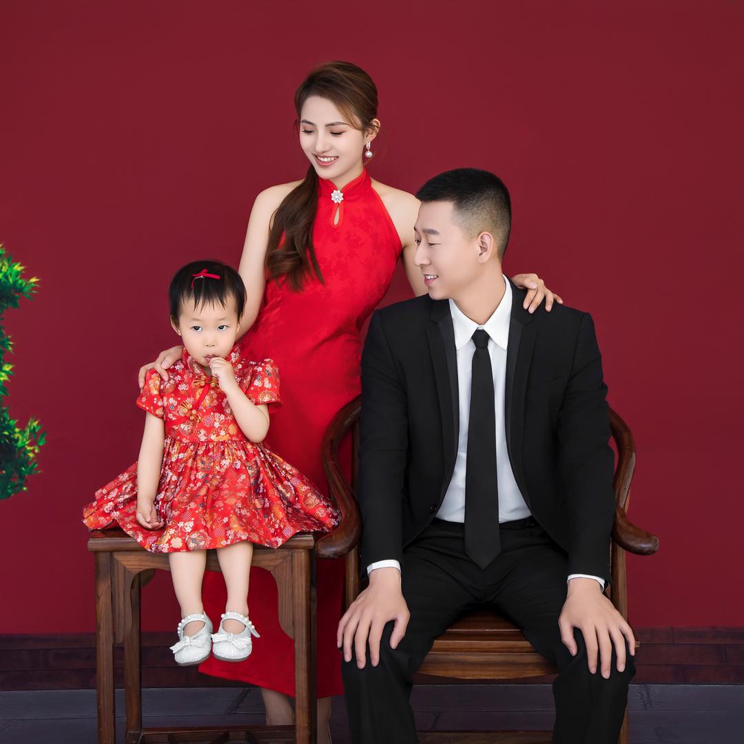 ZY👨‍👩‍👧