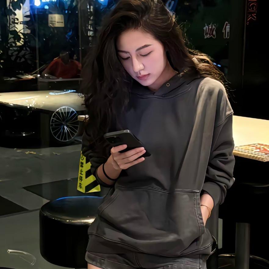 llly