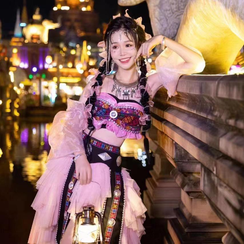 小黑游世界