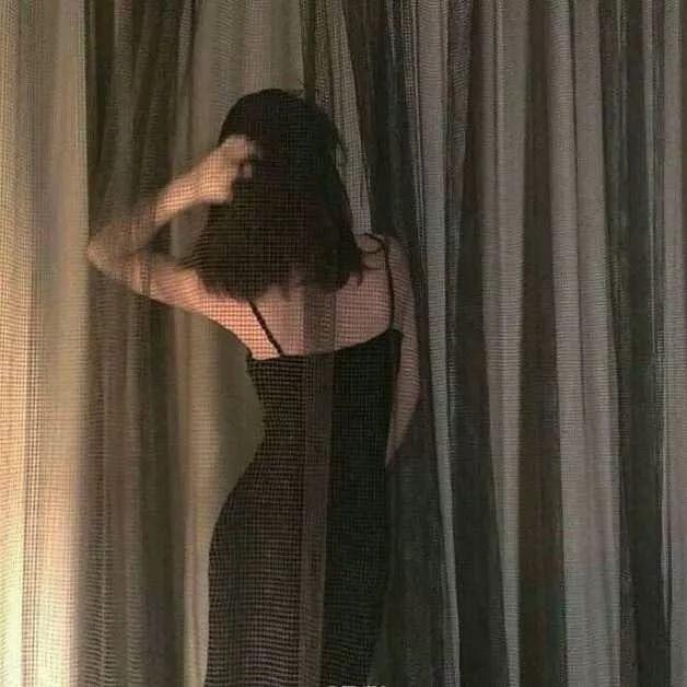 淡雅微笑