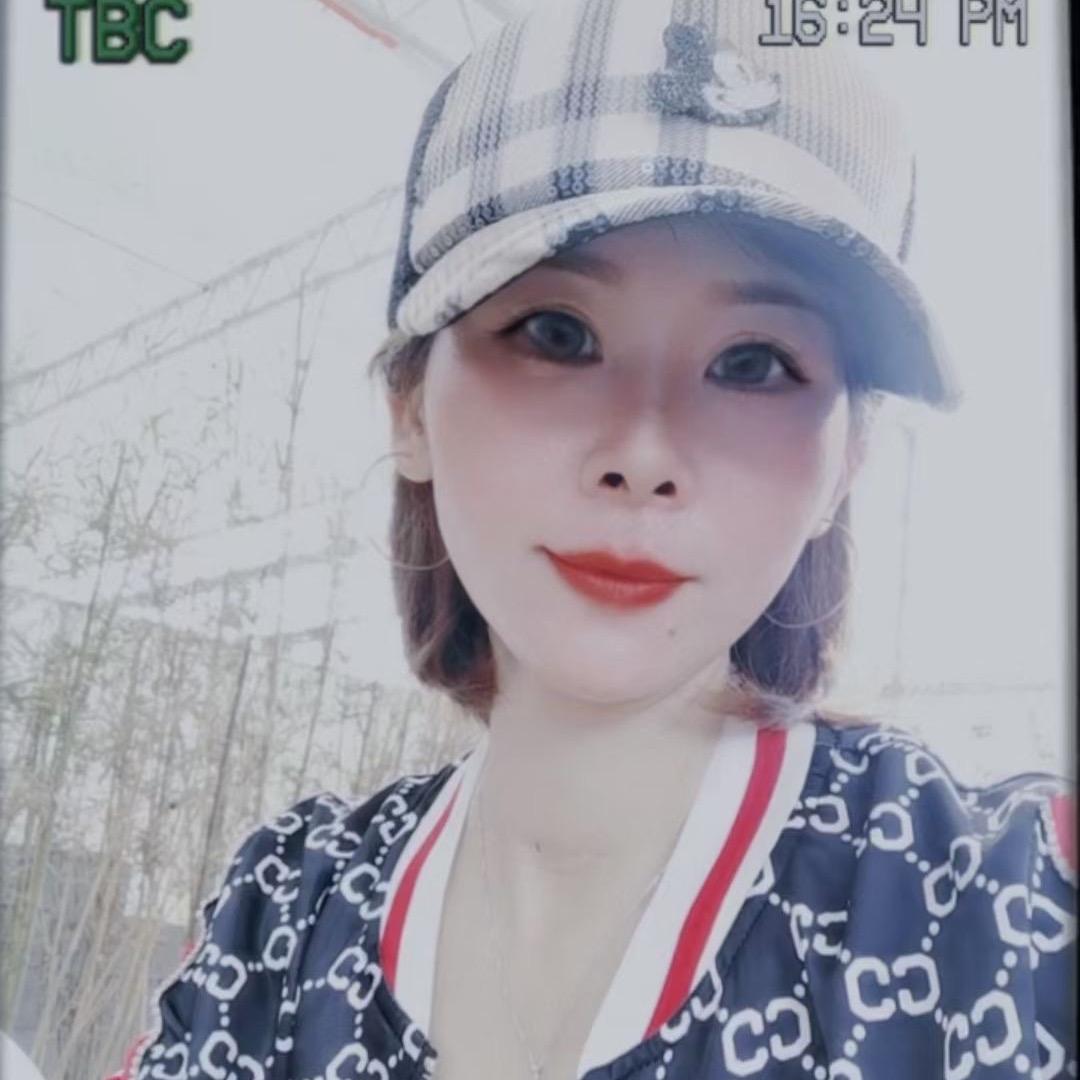 龙虎山溪边人家山菜馆曾姐