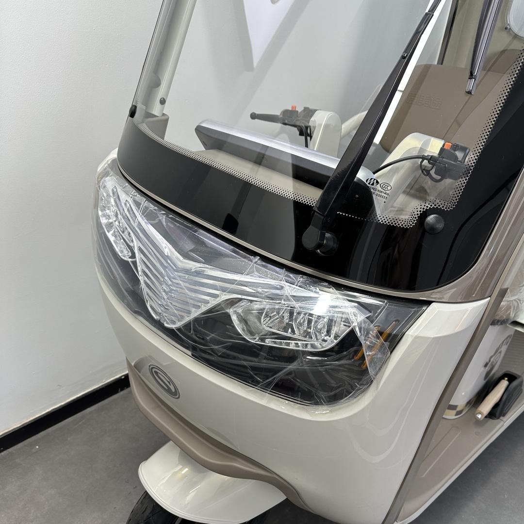 电动三轮车休闲篷车（宿州新弘聚车仓）