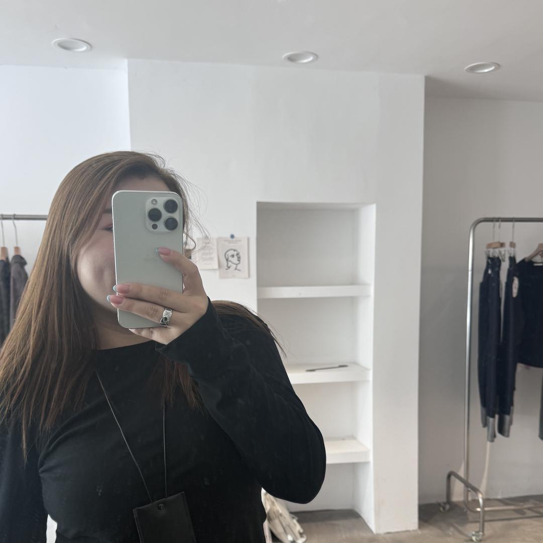 伍月大码服饰