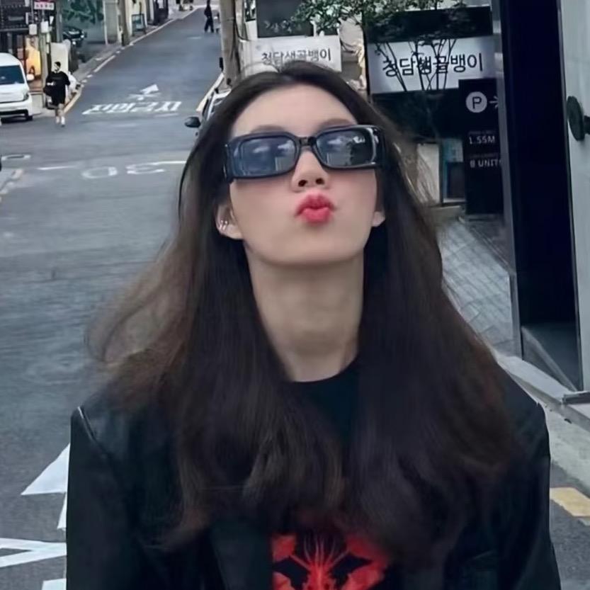 别碰我的刘海O.o