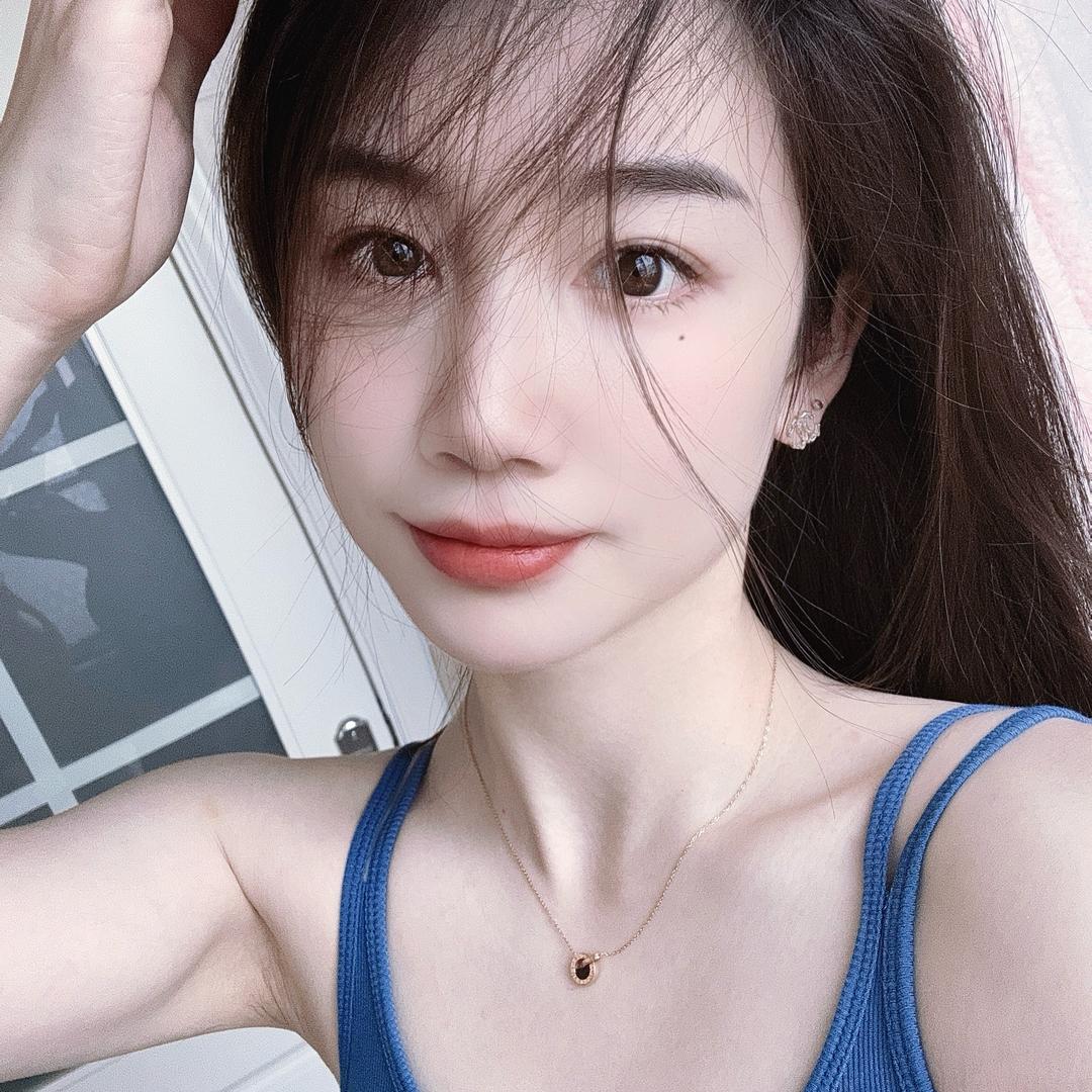 我是月月儿🌙🏸