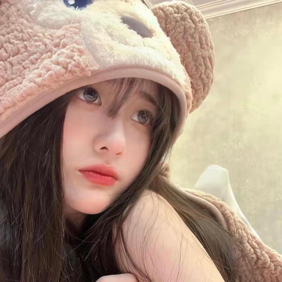 双下巴捣霉熊🐻