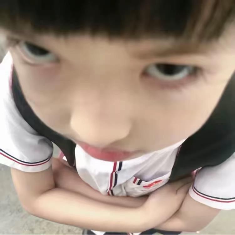 -虎牙妹