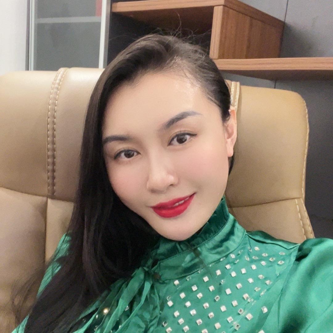 诗淇肌肤美学执行董事