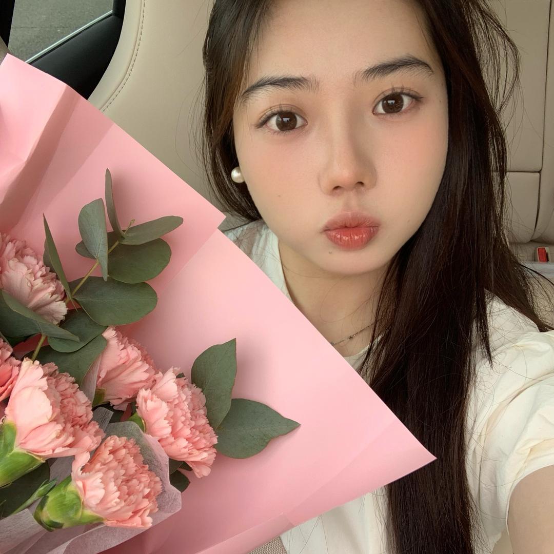 开ET5向钱女士🚗