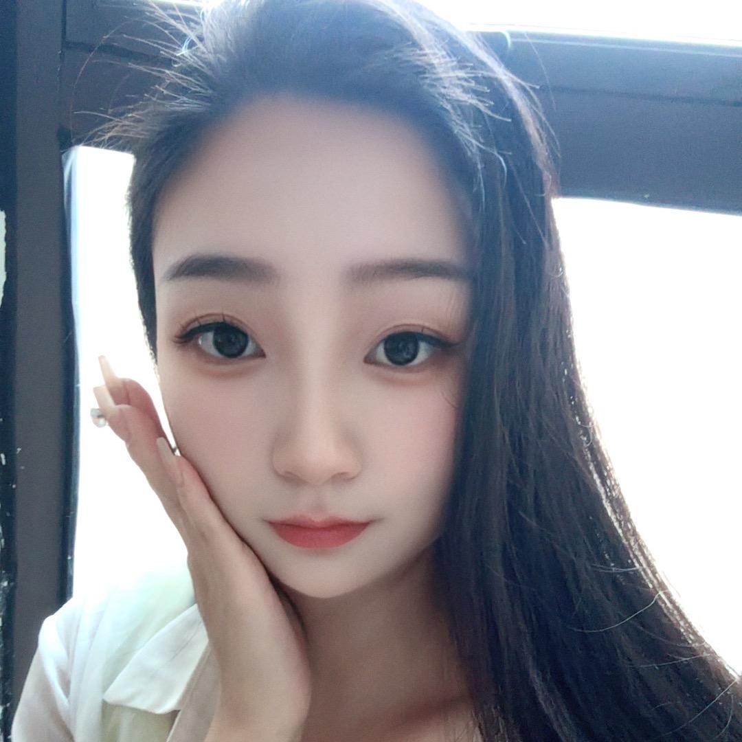 养鸡的小姐姐