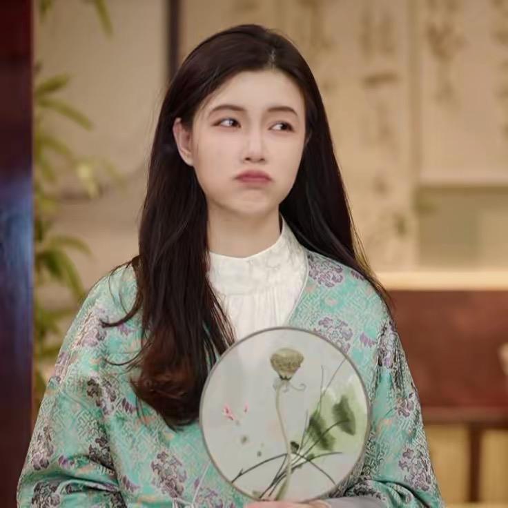 一两纱沈哈哈香云纱穿搭