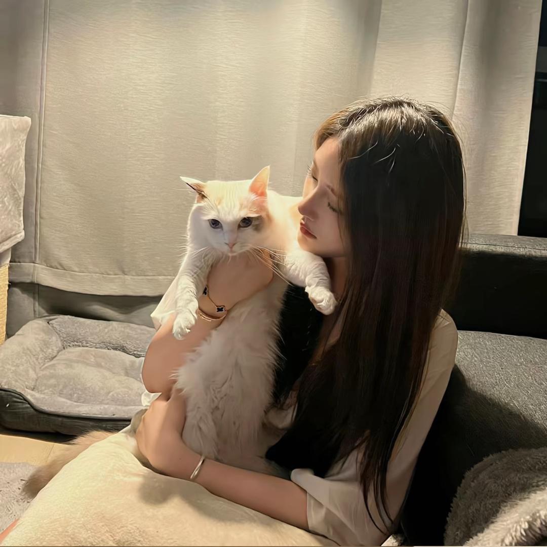 🌈小杨泡泡芙🫧