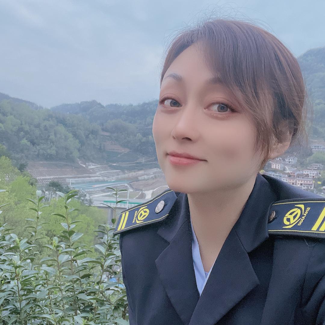 👑..素颜灬