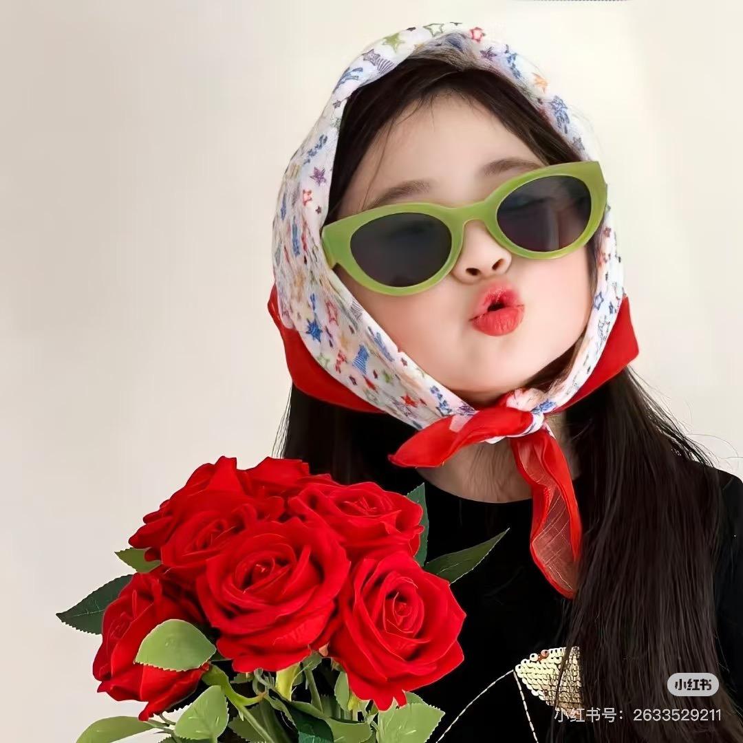 Lily -💰