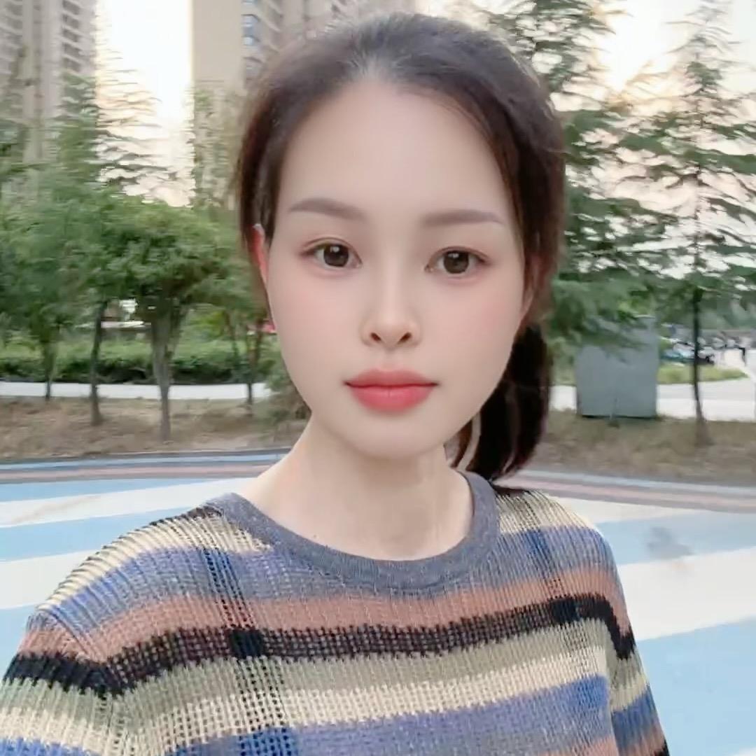 鹏鹏.