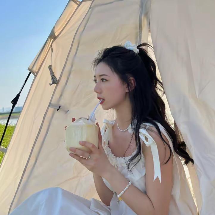 朵拉精品女装