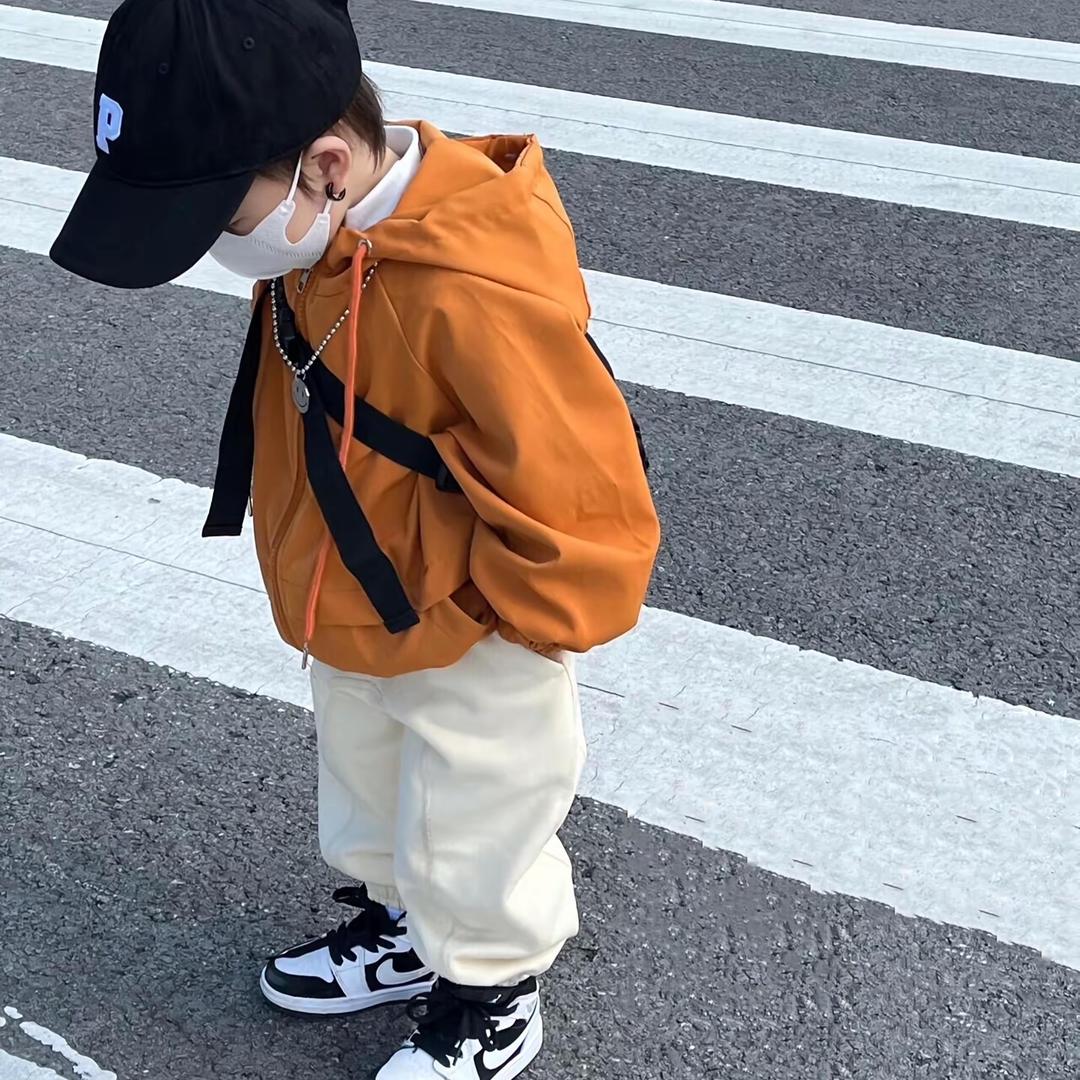 跳决压百货零售店