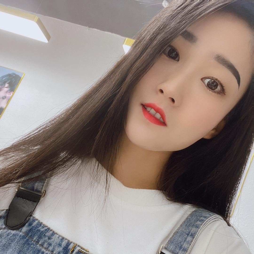 淮滨轻素栖花里美妆西亚一街