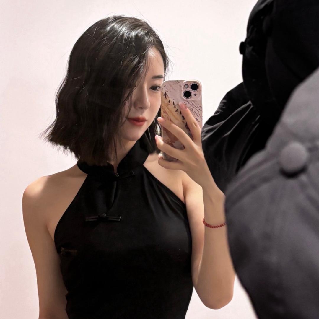 肖倾月
