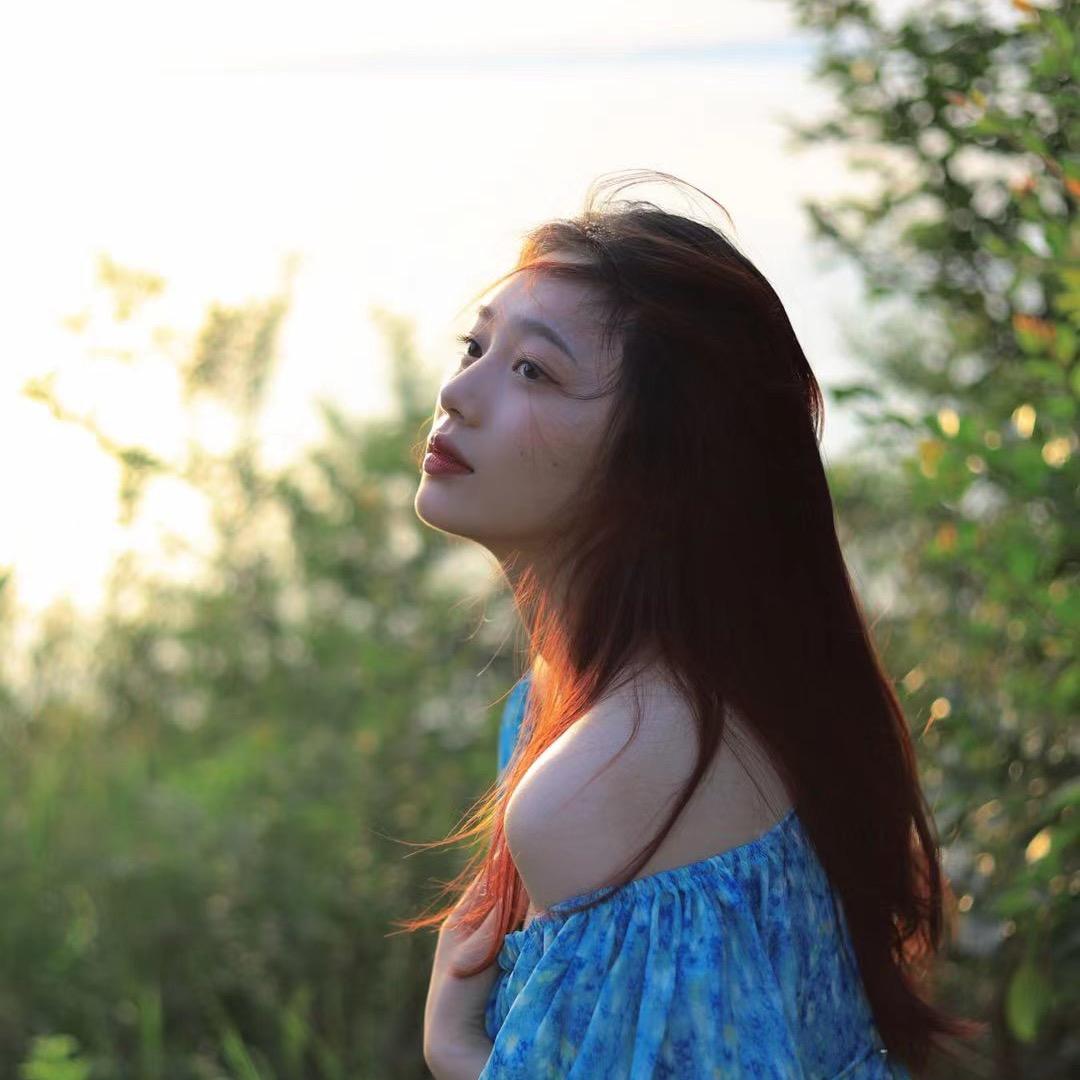 不是甜妹