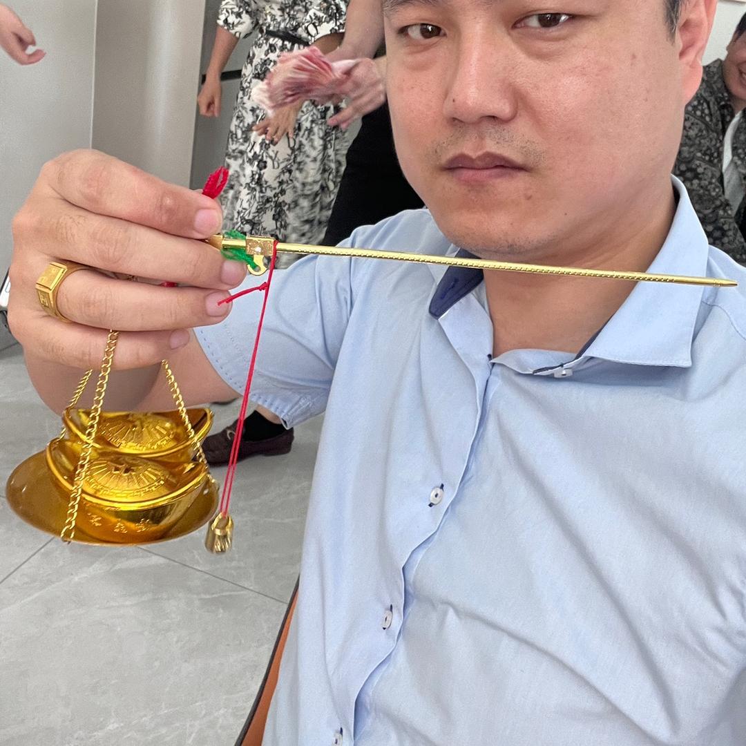 小刘哦嚯