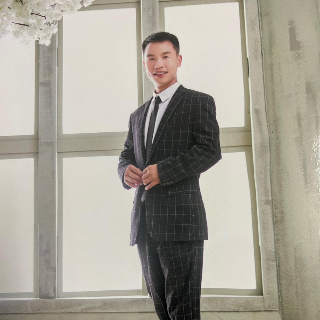 赤峰精亿二手车（刘洋）