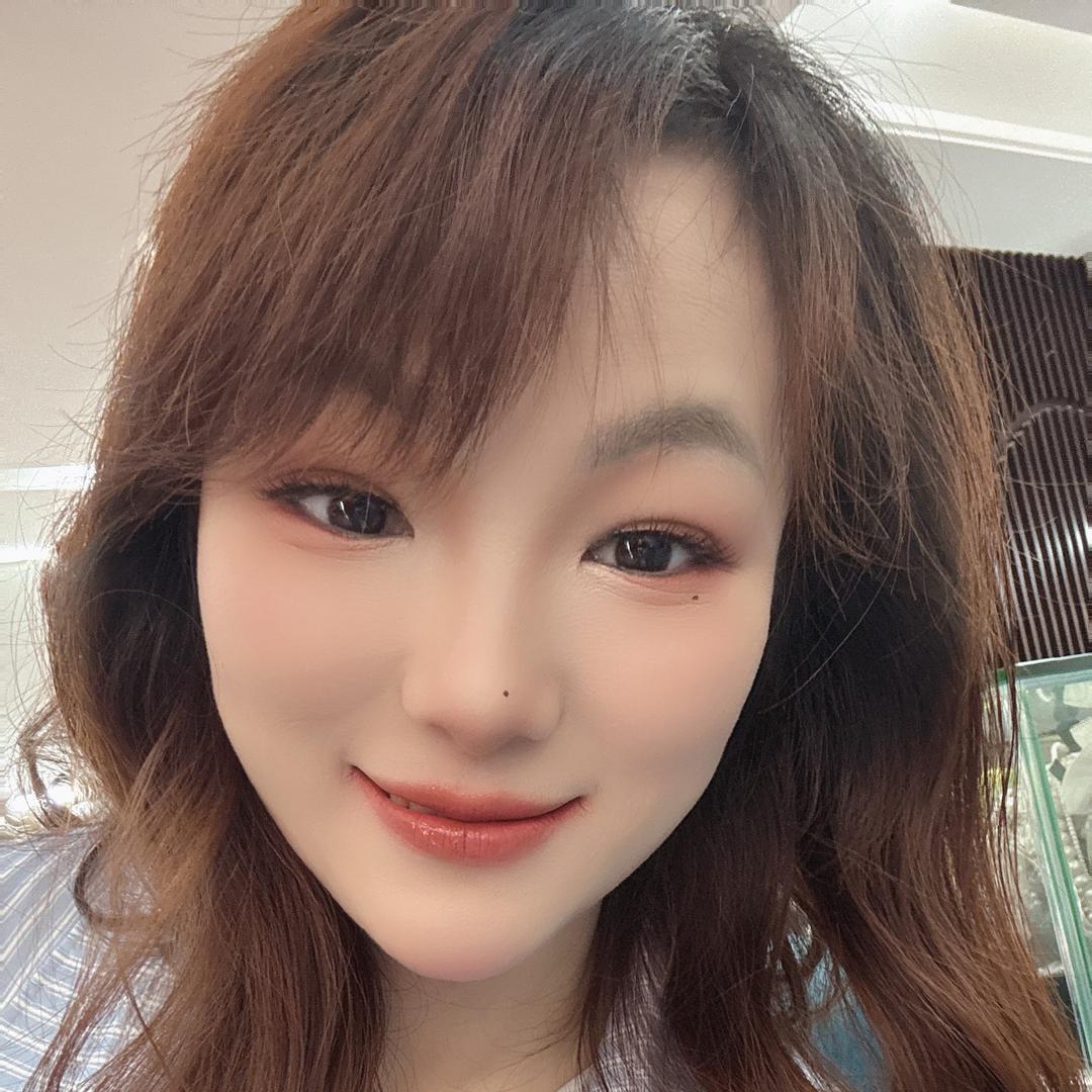 IMM尹默丽妹妹