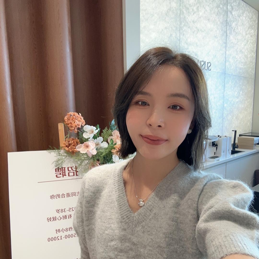 潢川su su女装主理人（苏苏）