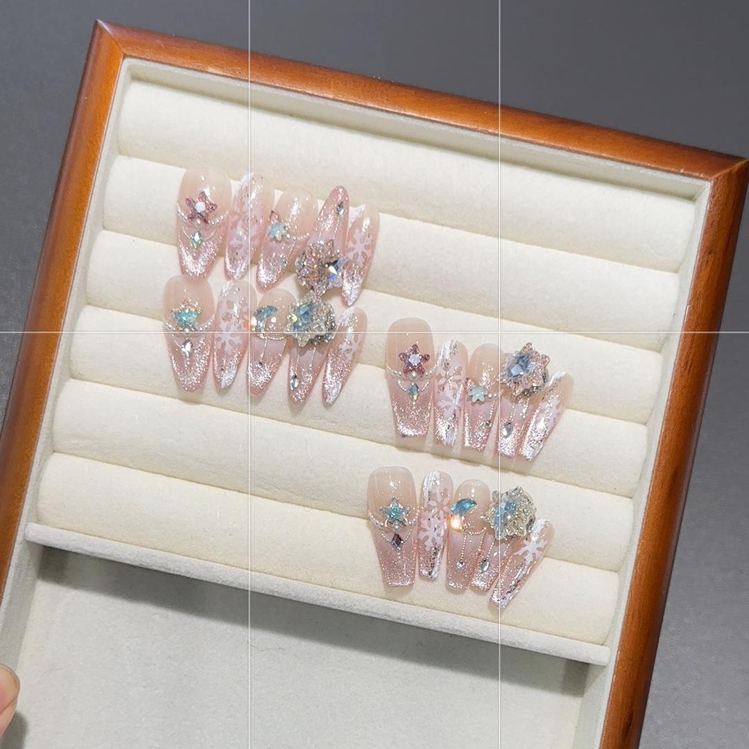 欧若拉手工穿戴甲