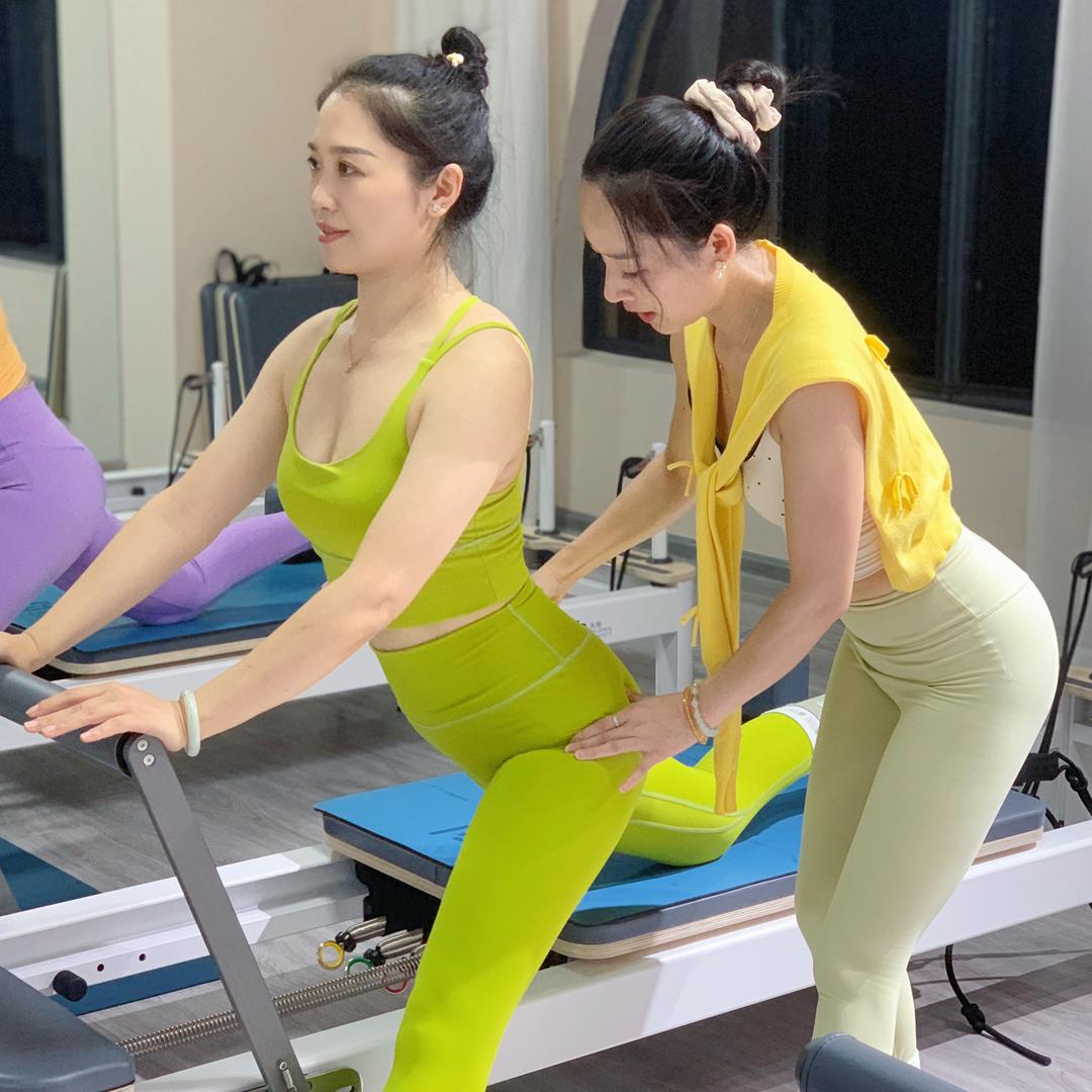 贵港普拉提女子塑形馆彩彩