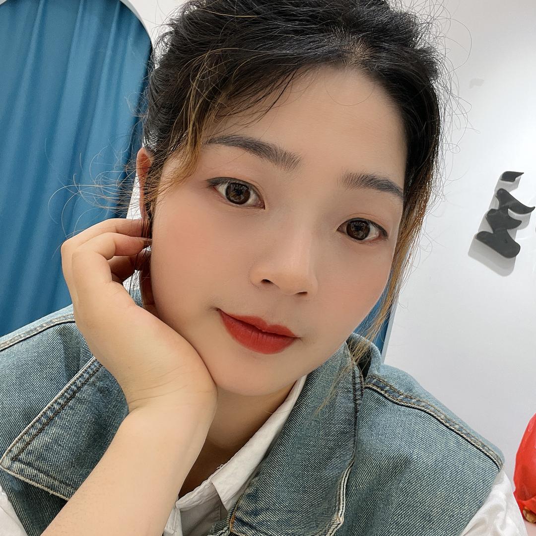 刘琳:章贡区巷往女装店(原E美人)