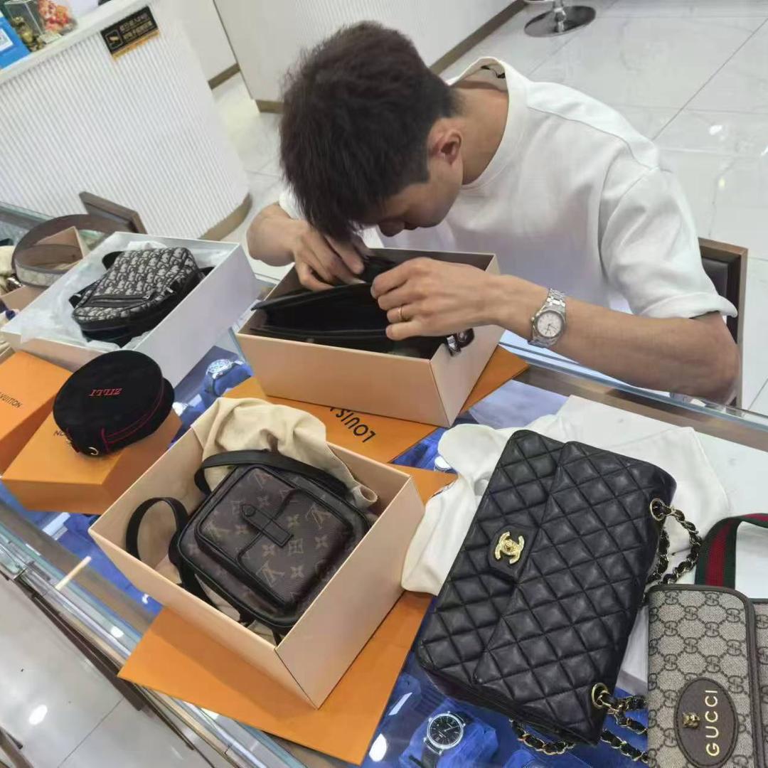 兴老板奢侈品回收