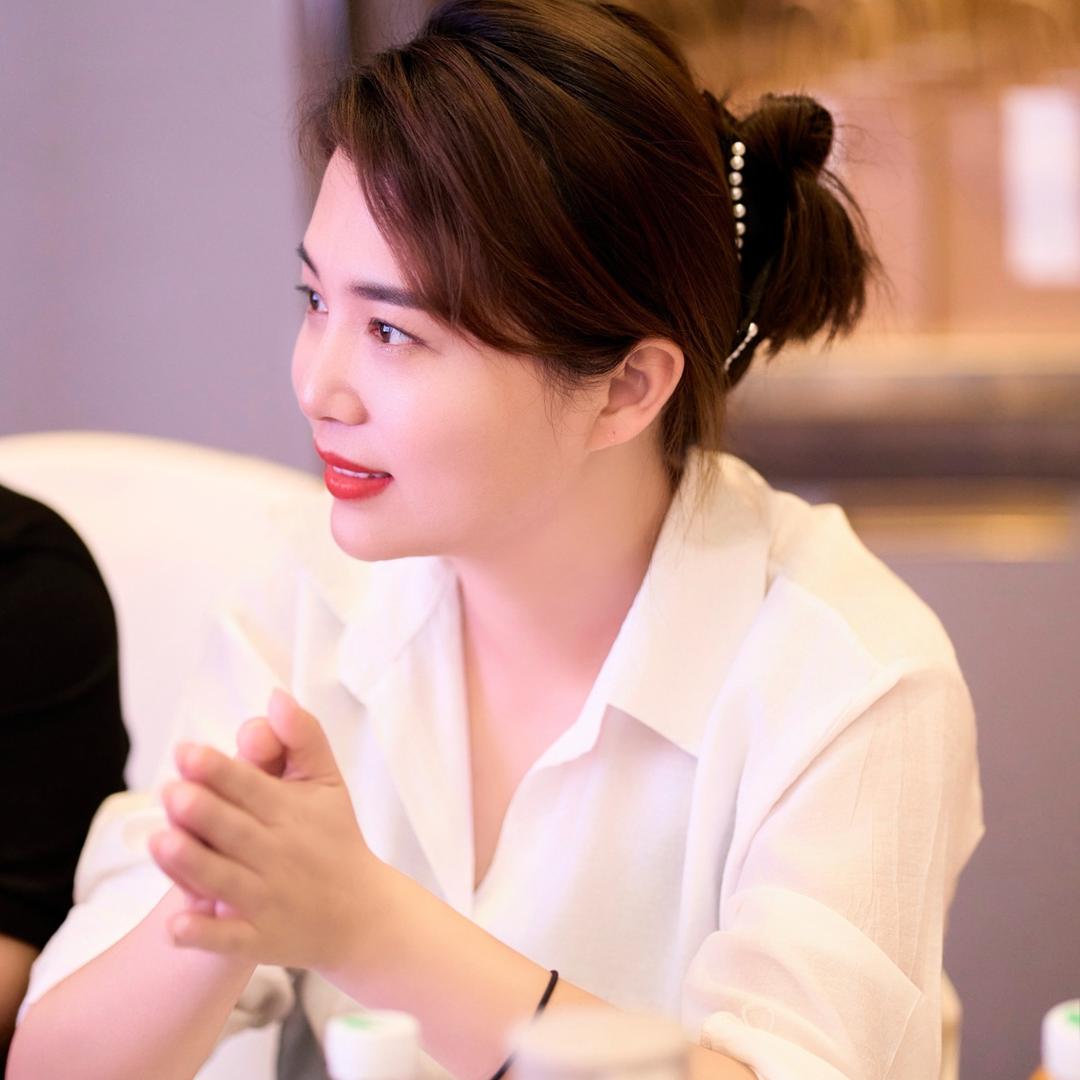 永州眼镜人婷子