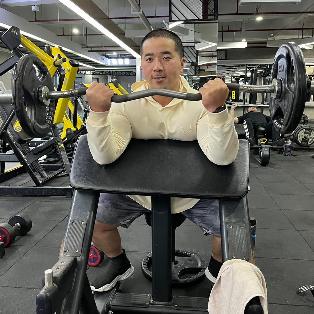 许灵郡（点赞，回关注）