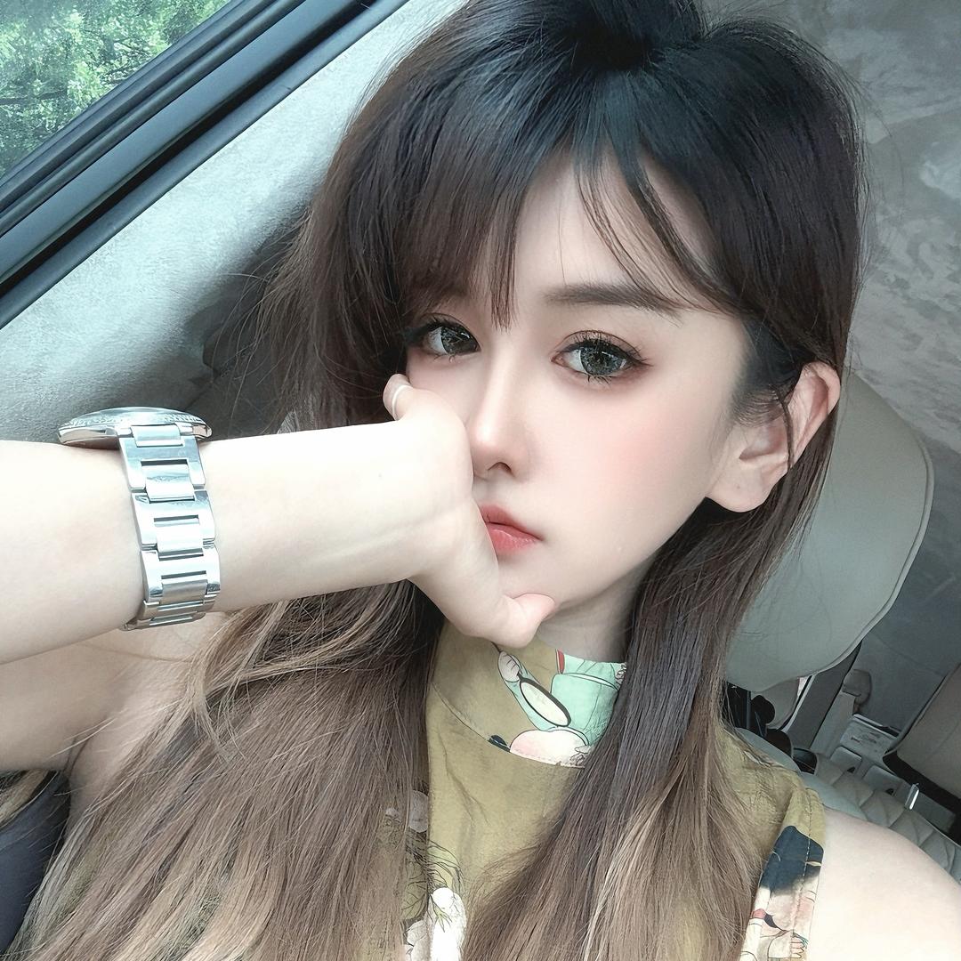 莉莉安.