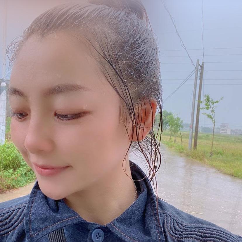 黄 家小朋友