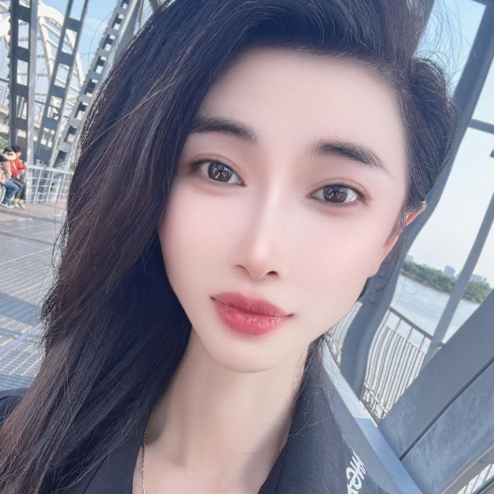 六六七七潮品服饰