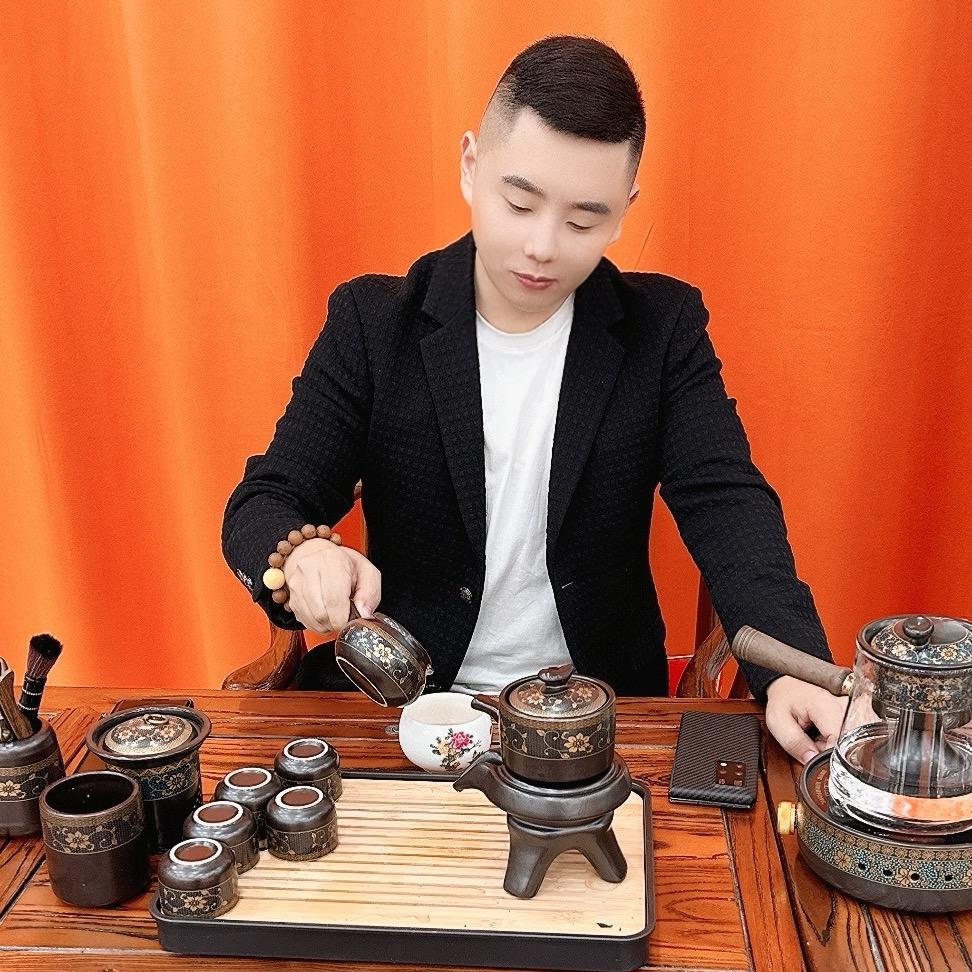 长春，一鸣贵夫人皮草老板 邓总